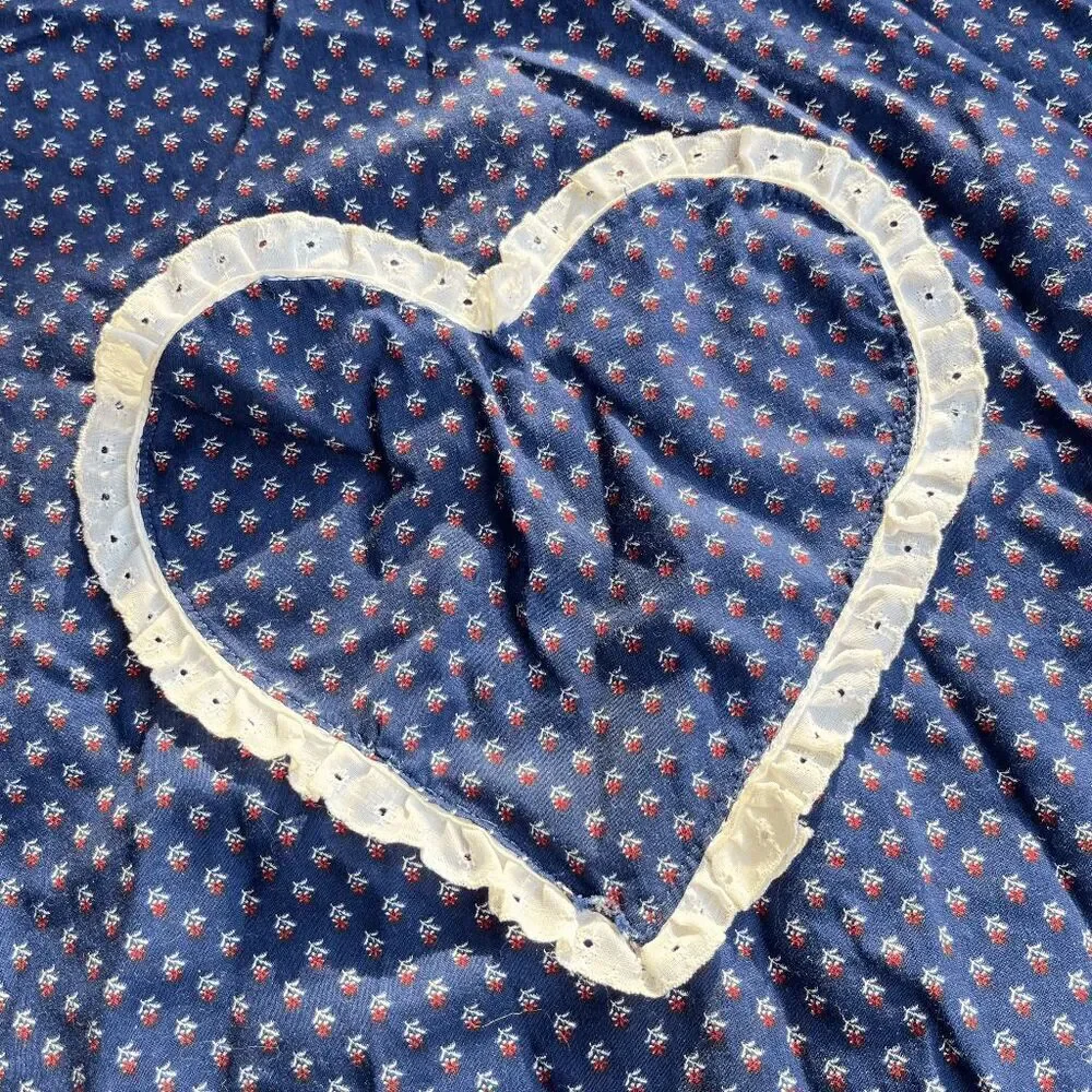 Charming Handmade Cottagecore Heart Pocket Apron, Valentine's Gift
